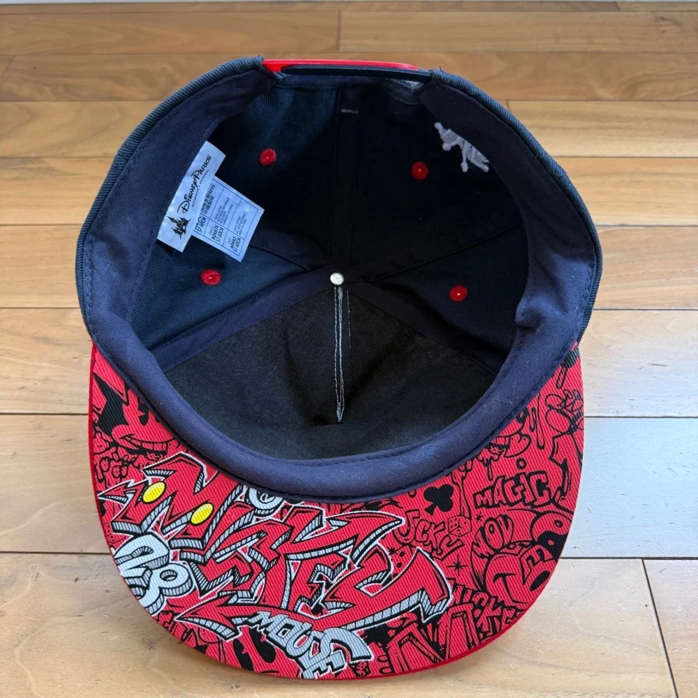 Disney‎ Parks Mickey Mouse Graffiti Snapback Hat Black Red White Flat Brim Cap